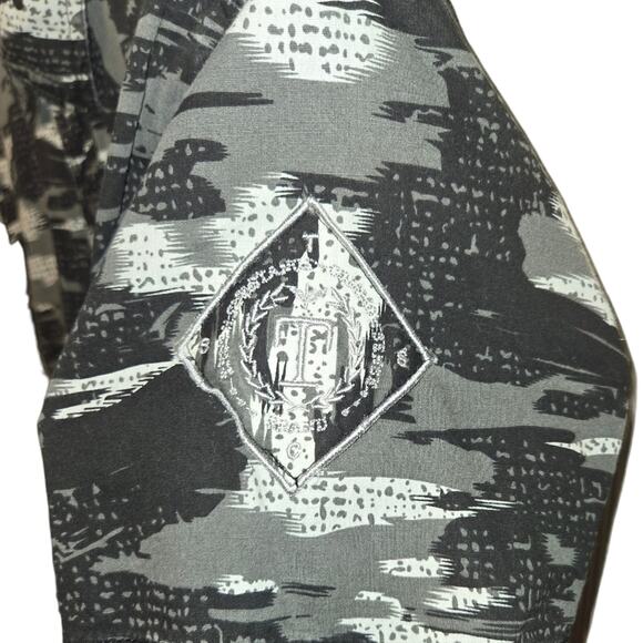 Truth Substance Black, White, and Gray Button-Down Shirt - Size Med 0028 - Picture 9 of 12